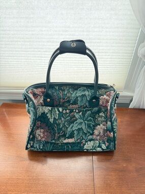 Vintage 90s Floral Tapestry Atlantic travel carry on bag